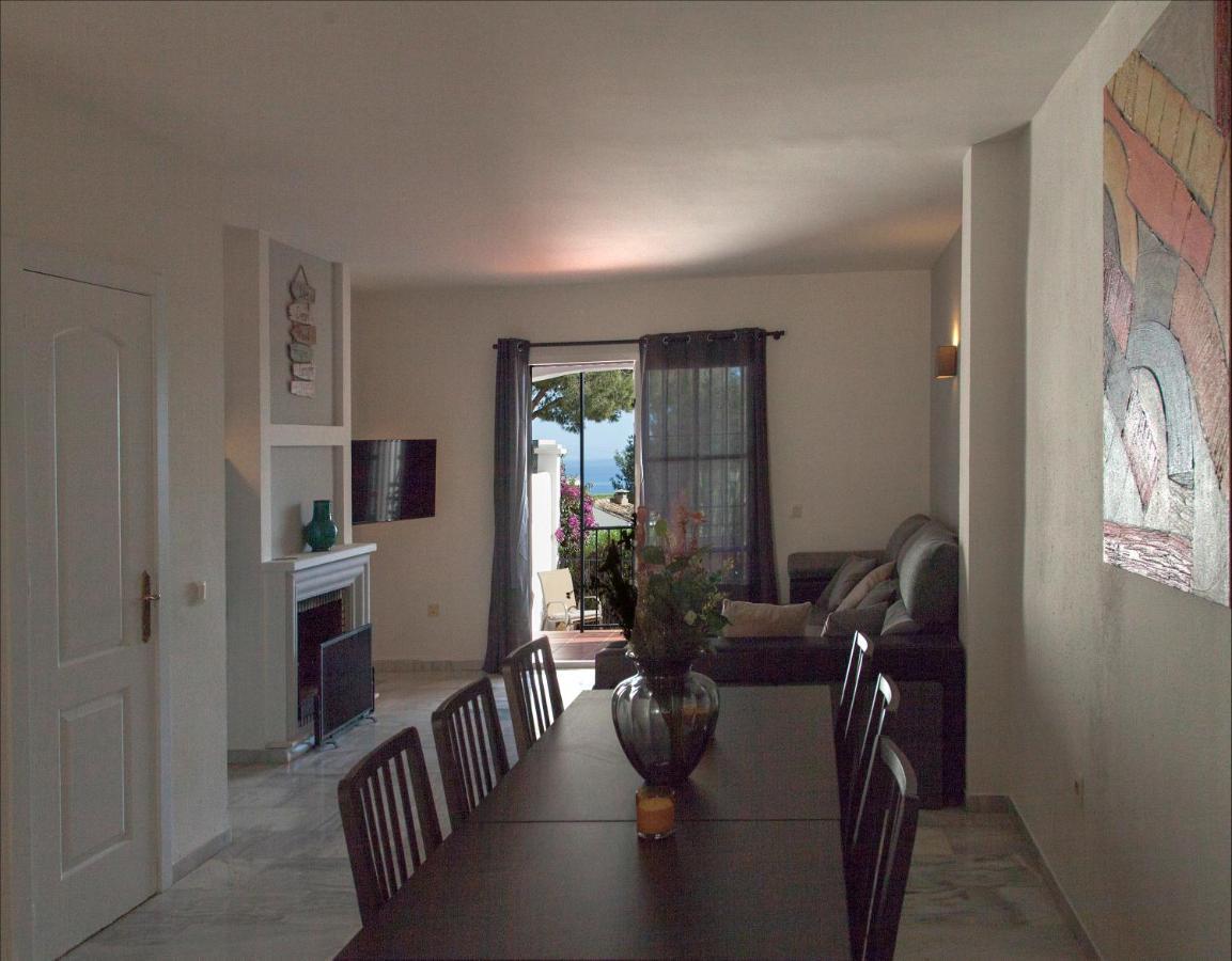 Agradable Adosado Con Piscina La Hidalga Βίλα Benalmádena Εξωτερικό φωτογραφία
