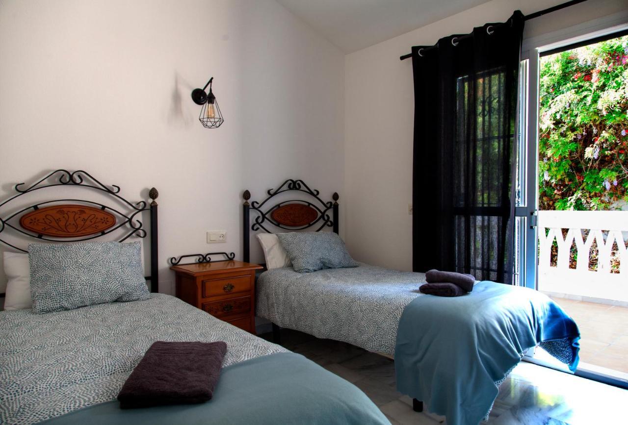Agradable Adosado Con Piscina La Hidalga Βίλα Benalmádena Εξωτερικό φωτογραφία