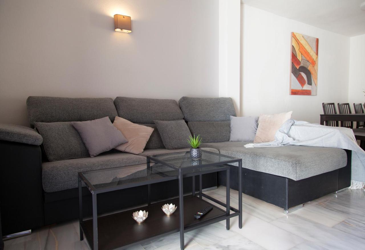 Agradable Adosado Con Piscina La Hidalga Βίλα Benalmádena Εξωτερικό φωτογραφία