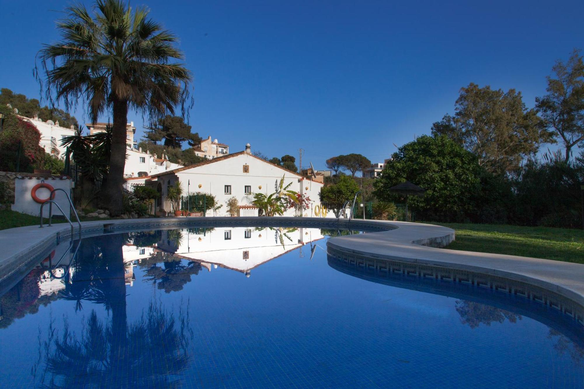 Agradable Adosado Con Piscina La Hidalga Βίλα Benalmádena Εξωτερικό φωτογραφία